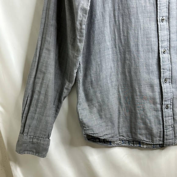 Eddie Bauer Classic Fit TXL Long Sleeve Button Up Shirt - Picture 5 of 9